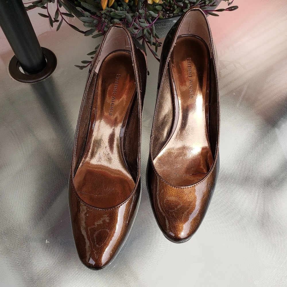 Etienne Aigner Haven chocolate pumps
